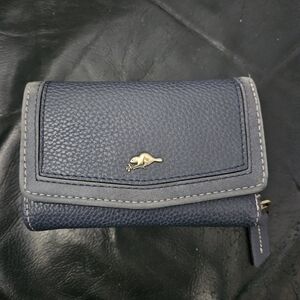 Roots 100% Pebbled Leather Brass Hardware Navy Blue Tri-Fold Wallet